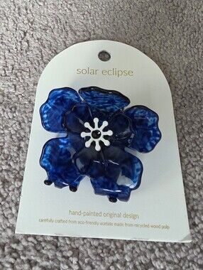 Solar Eclipse Handmade Origami Anemone Flower Claw Hair Clip